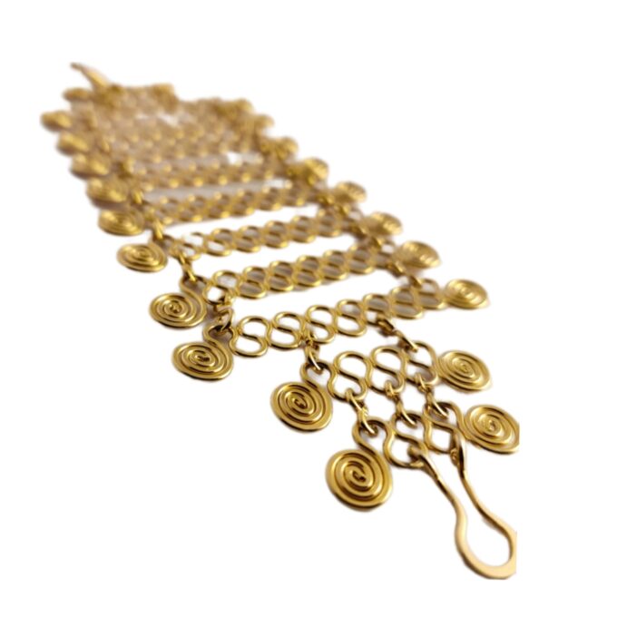 Elegant Gold Chain Bracelet